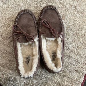 Women’s Ugg Slippers/Moccasins